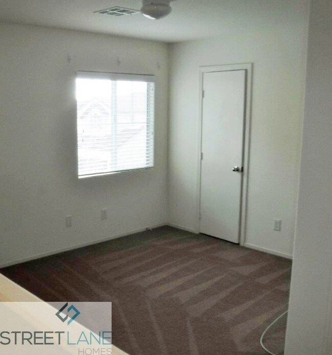 Building Photo - 10742 Leatherstocking Ave