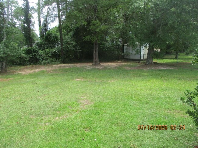 Building Photo - 3616 Club Dr