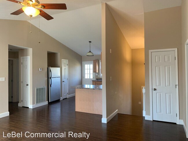 Building Photo - 3 br, 2 bath House - 808 Murrell Rd