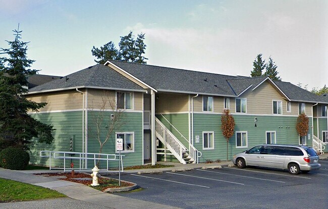 Building Photo - 300 NE 7th Ave
