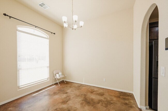 Foto del edificio - 7036 XIT Ranch Rd