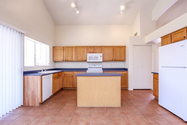 Foto del edificio - 14711 W Ely Dr