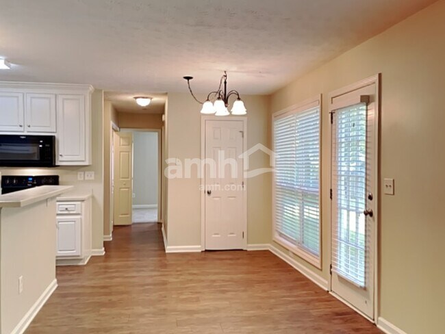 Foto del edificio - 4366 Foxberry Run