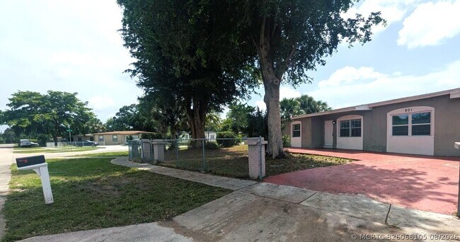 Building Photo - 801 NW 33rd Terrace