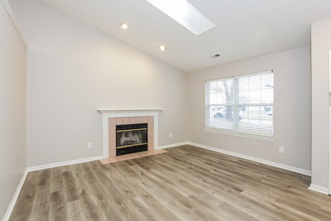 Foto del edificio - 6337 Cooperstone Ct