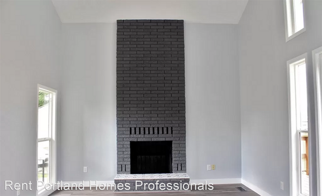 Foto del edificio - 3 br, 2 bath House - 14375 SW Daphne Street