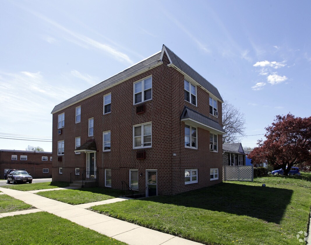 Foto principal - 8123 Algon Ave