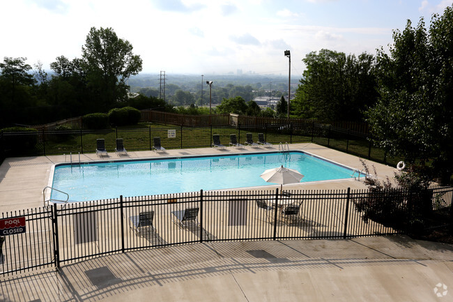 Foto del edificio - Knobs Pointe Apartments