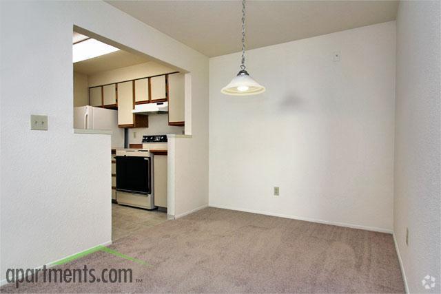 Dining Room - North Country Manor Apartments