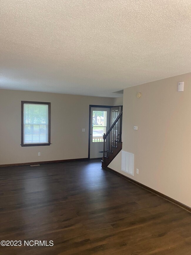 Building Photo - 1509 N Respess St