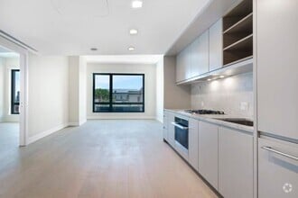 Building Photo - 550 Vanderbilt Ave