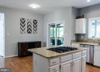 Building Photo - 21250 Smokehouse Ct