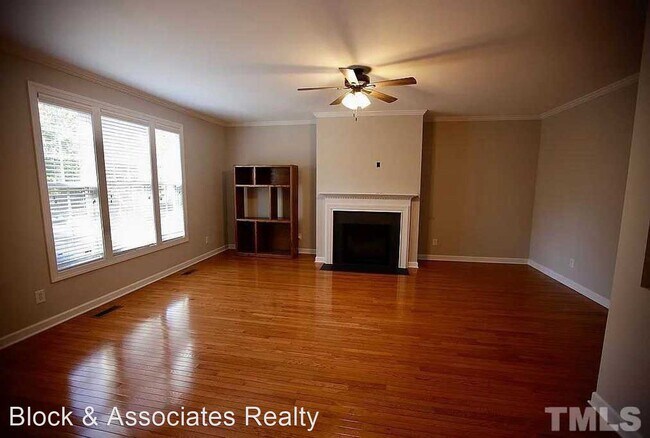 Foto del edificio - 4 br, 3.5 bath House - 4032 Abbey Park Way