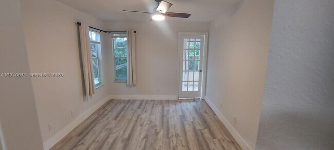 Building Photo - 13060 Vista Isles Dr