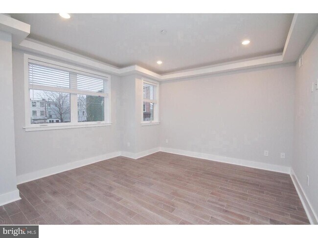 Foto del edificio - 2564 Frankford Ave