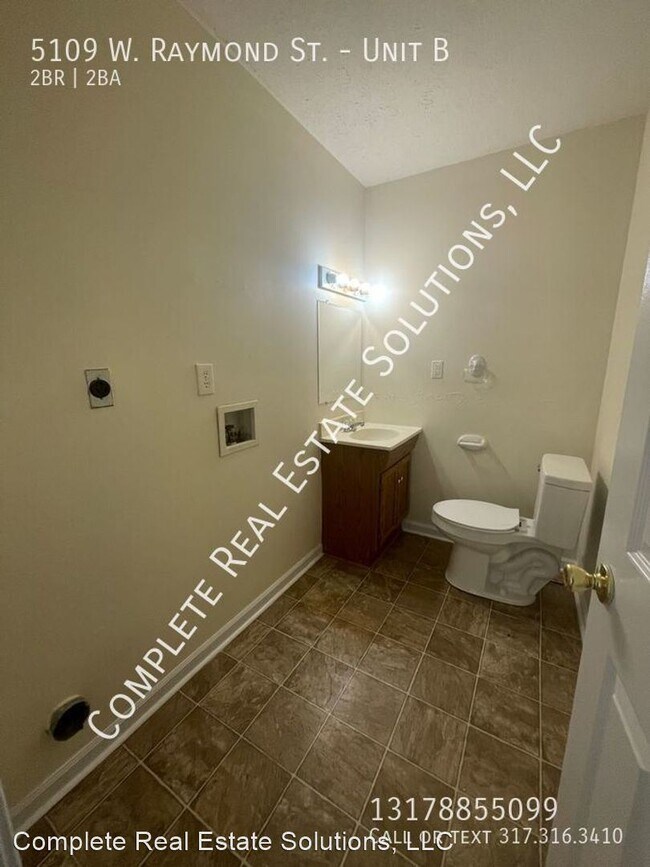 Building Photo - 2 br, 1.5 bath House - 5109 W. Raymond St....