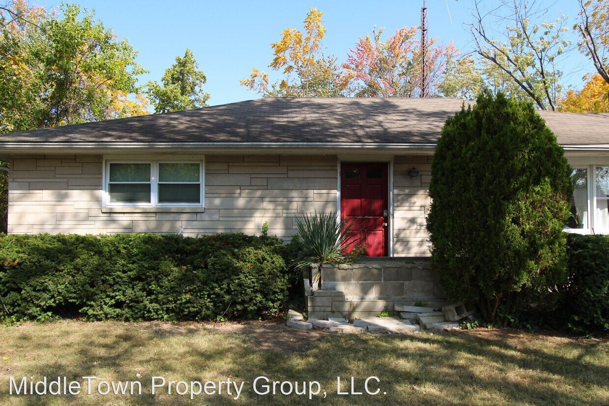 Building Photo - 5 br, 3 bath House - 1318 W. Rex