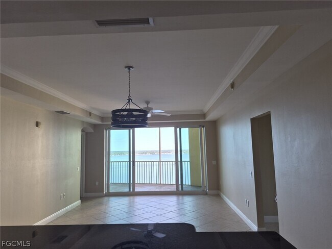 Foto del edificio - 2743 First St