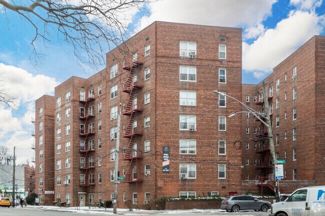 Fotografía del edificio - 3211 Flatbush Ave