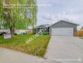 Building Photo - 970 Johnson Dr