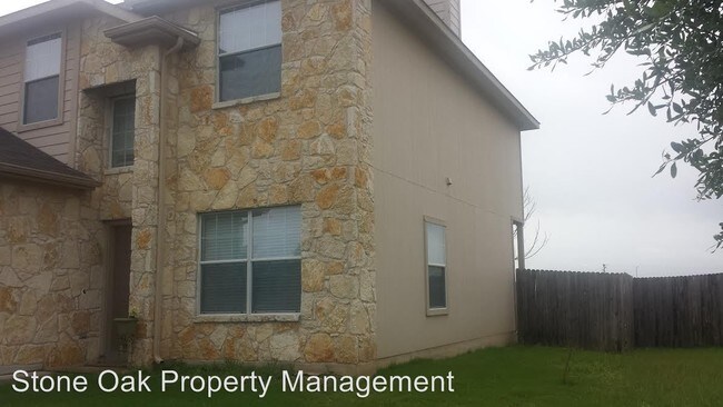 Building Photo - 4 br, 2.5 bath House - 18405 Maxa Dr