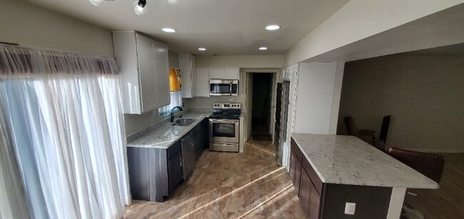 Foto del edificio - 12316 Rambling Ln