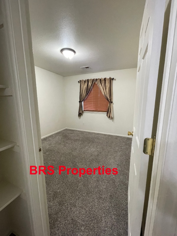 Building Photo - 1737 Christopher Way