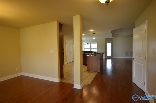Building Photo - 147 Grantham Cir
