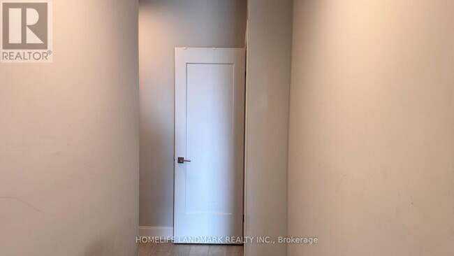 Building Photo - 38 Water Walk Dr