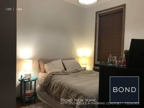 Building Photo - Spacious One Bedroom With In-Unit Laundry!