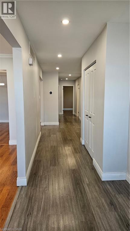 Photo du bâtiment - 110 Abbot Dr