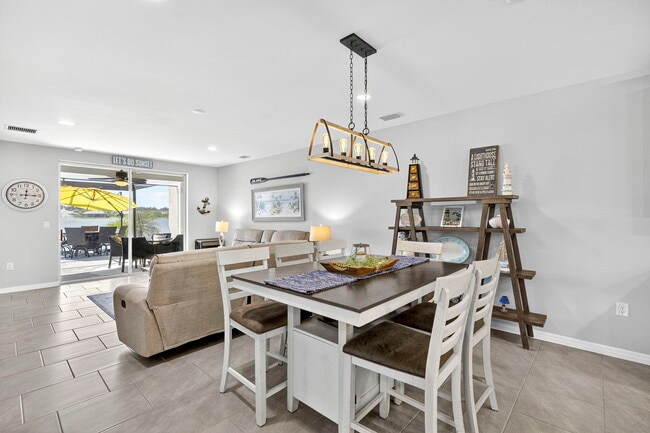 Foto del edificio - 14582 Edgewater Cir