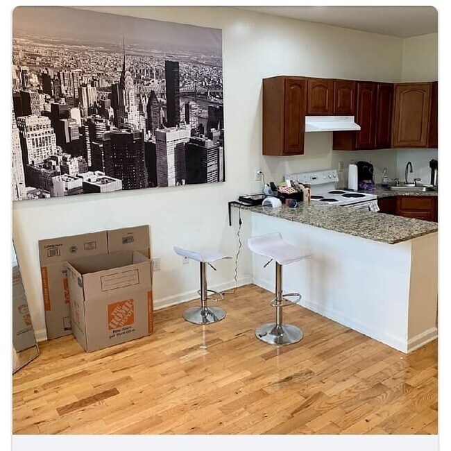 Foto del edificio - 5645 E Wister St