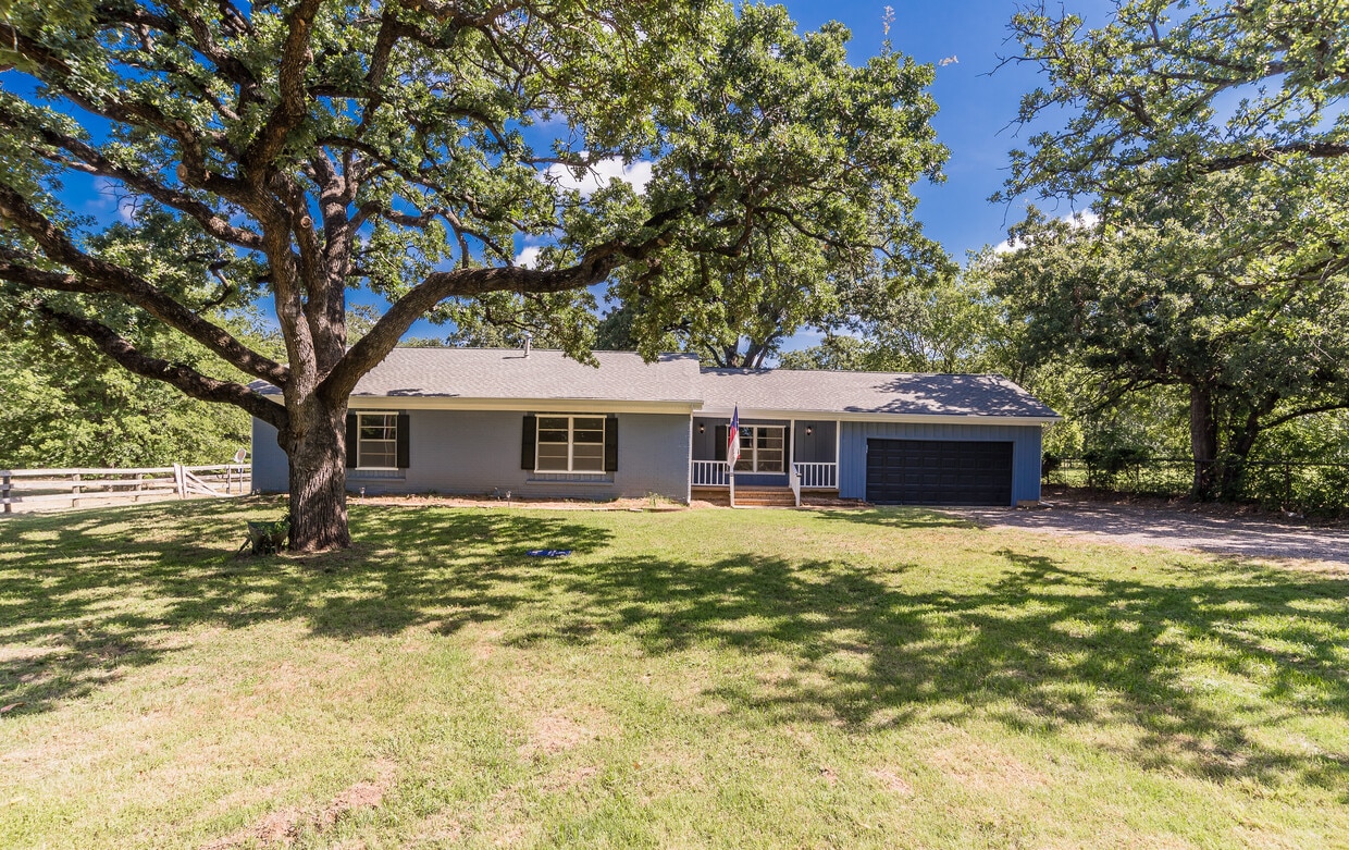 Foto principal - 1403 Harpole Rd E