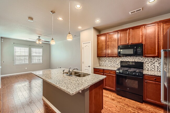 Building Photo - 8883 White Prairie Vw
