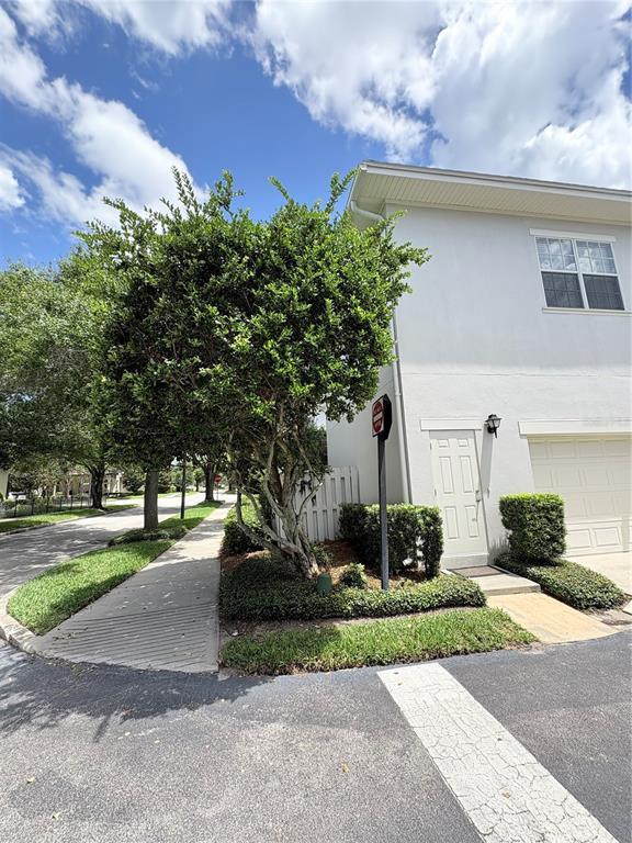 Building Photo - 4450 Twinview Ln