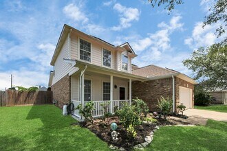 Building Photo - 13114 Oak Ledge Dr