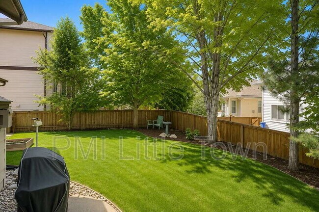 Foto del edificio - 10105 Mockingbird Ln