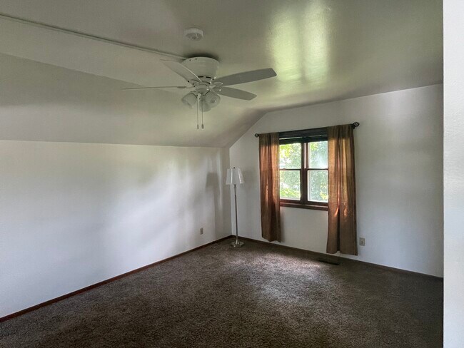 family room - N5069 County Road V
