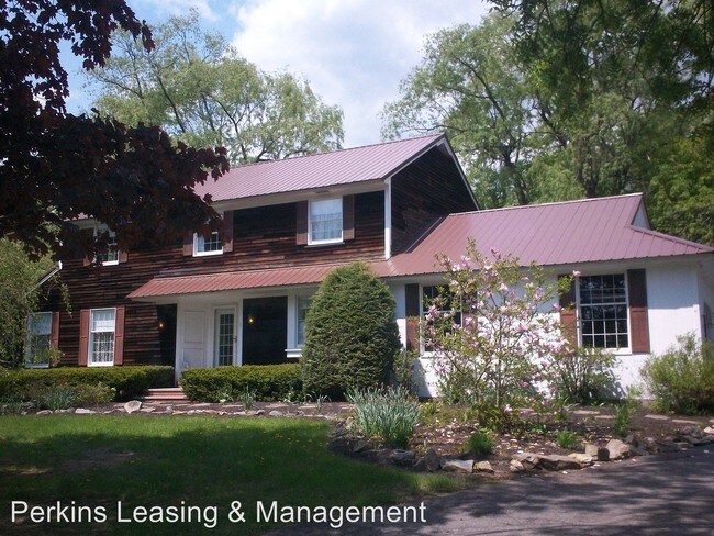 Building Photo - 4 br, 2.5 bath House - 1 Cherry Hill Terrace