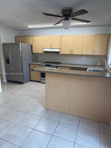 Photo - 3920 Woodside Dr Townhome