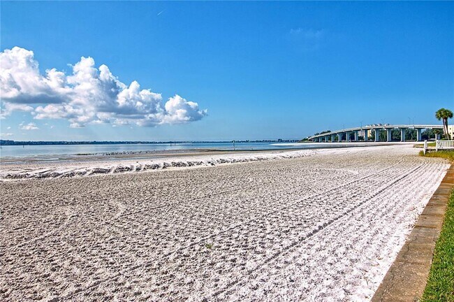 Building Photo - 855 Bayway Blvd