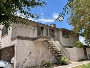 Building Photo - 1023 N Granite Reef Rd