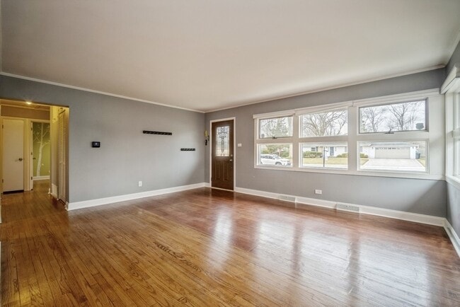 Building Photo - 1109 Whitfield Rd