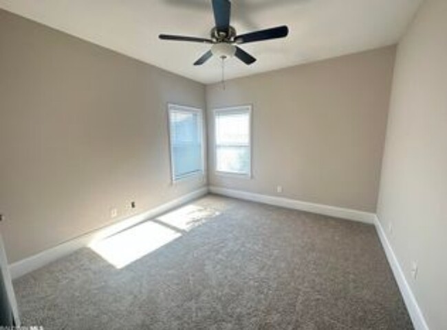 Building Photo - 25429 Spindle Ln