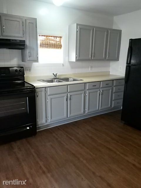Building Photo - 2 br, 1 bath Apartment - 109 S Main