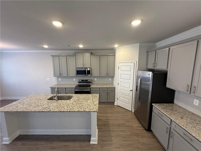 Building Photo - 7327 Rocklin Ln