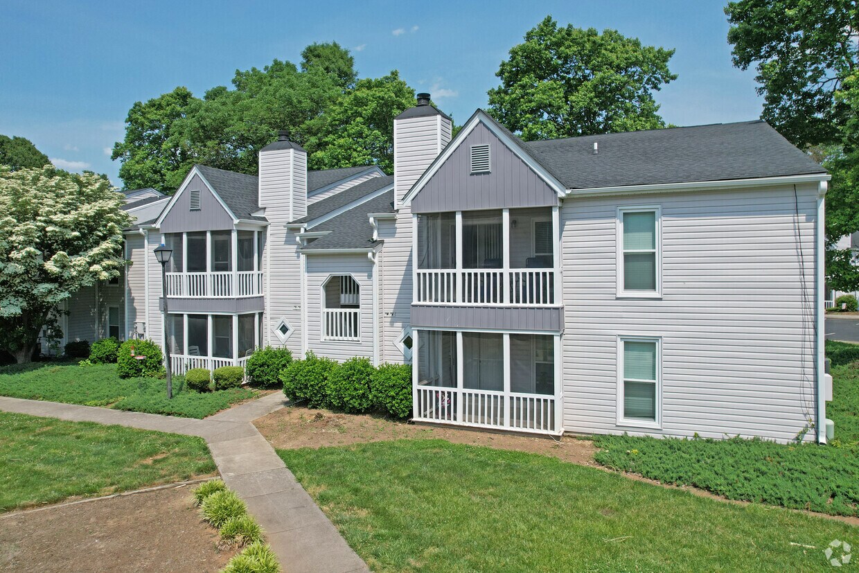 Chatham Wood Apartments Apartments in High Point, NC