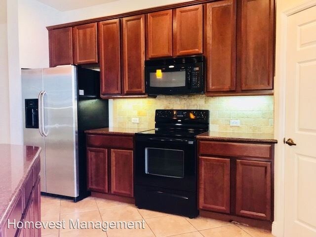 Foto del edificio - 4922 Luge Ln