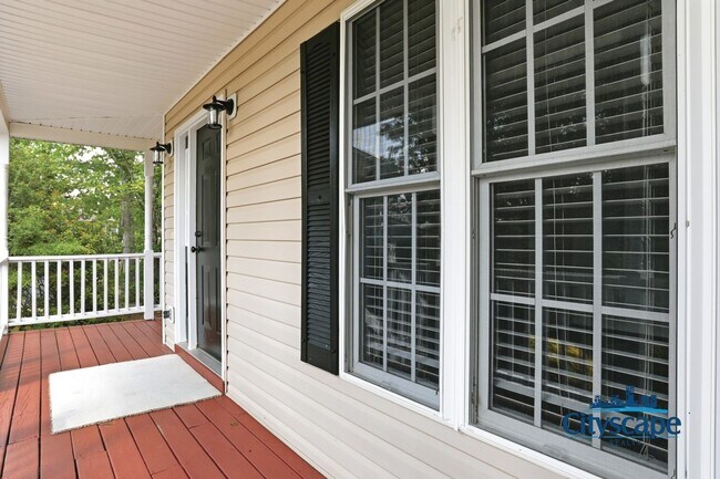 Foto del edificio - BEAUTIFUL ASHBROOK HOME